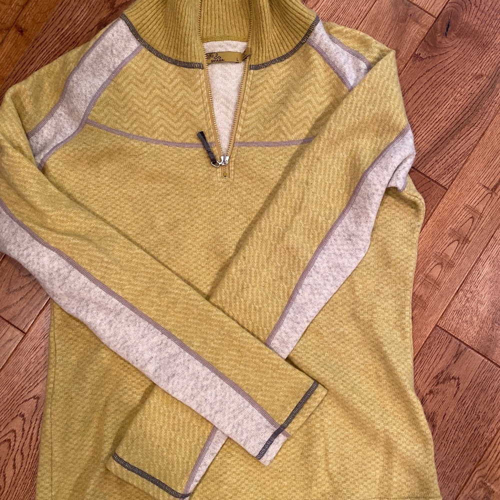 PRANA half zip